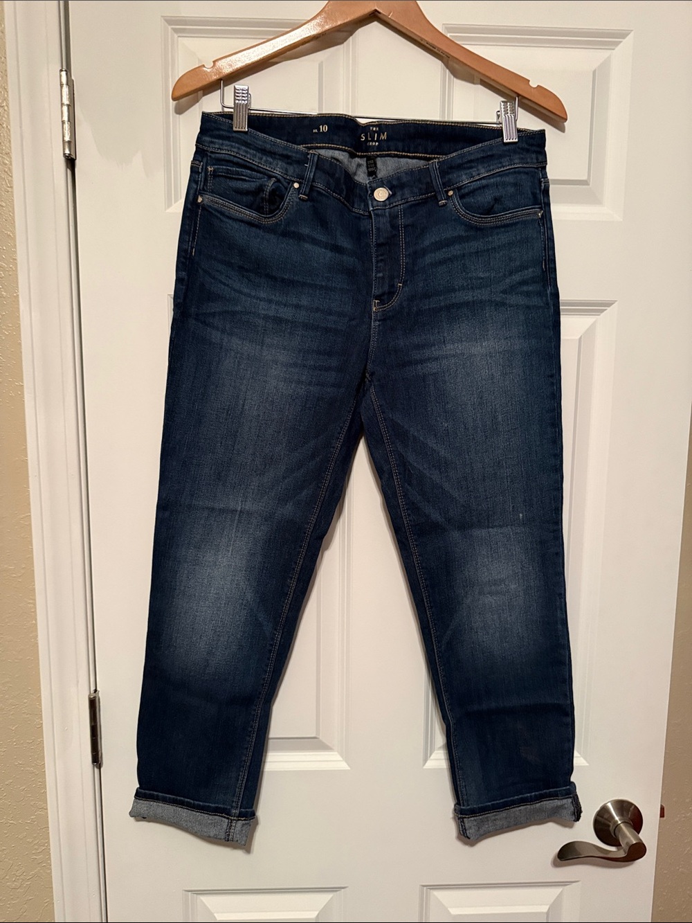 White House Black Market Indigo Slim Cropped Jeans